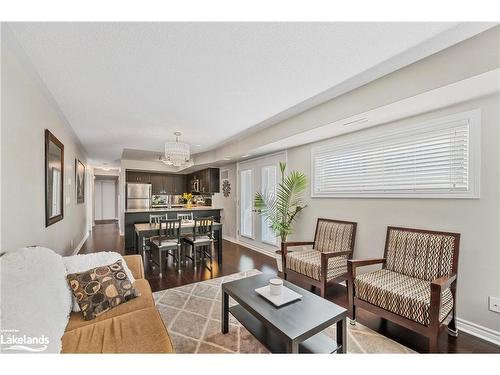 201-4 Brandy Lane Drive, Collingwood, ON - Indoor Photo Showing Living Room