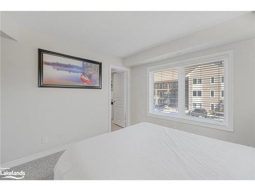 201-4 Brandy Lane Drive, Collingwood, ON - Indoor Photo Showing Bedroom