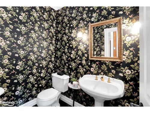 3 Rutland Hill Court, Caledon, ON - Indoor Photo Showing Bathroom