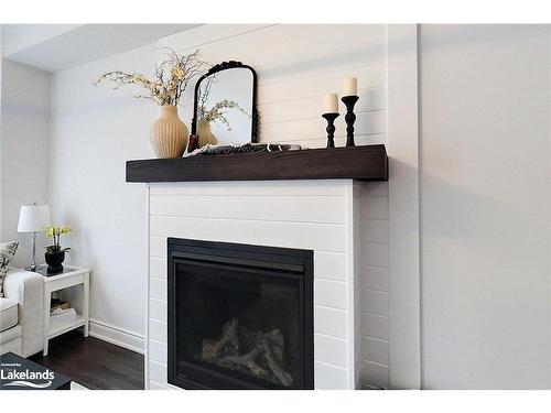 30 Autumn Drive, Wasaga Beach, ON - Indoor Photo Showing Living Room With Fireplace