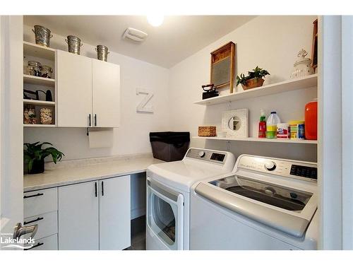 30 Autumn Drive, Wasaga Beach, ON - Indoor Photo Showing Laundry Room