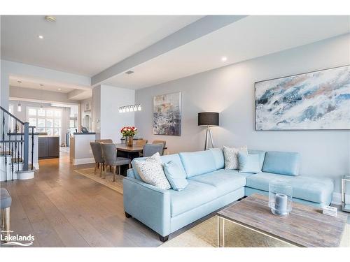 16 Wheelhouse Crescent, Collingwood, ON - Indoor Photo Showing Living Room