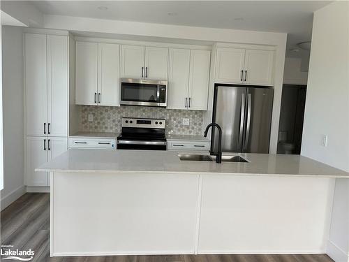 320-4 Kimberly Lane, Collingwood, ON - Indoor Photo Showing Kitchen