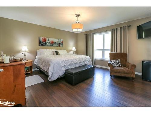 19 Mckean Crescent, Collingwood, ON - Indoor Photo Showing Bedroom