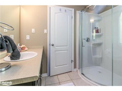 19 Mckean Crescent, Collingwood, ON - Indoor Photo Showing Bathroom