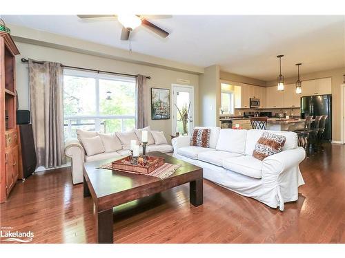 19 Mckean Crescent, Collingwood, ON - Indoor Photo Showing Living Room