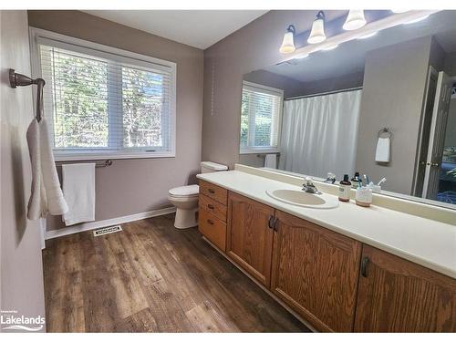 44 Fairways Court, Bracebridge, ON - Indoor Photo Showing Bathroom