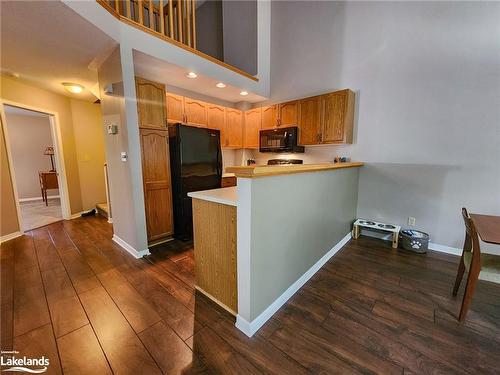 44 Fairways Court, Bracebridge, ON - Indoor Photo Showing Kitchen