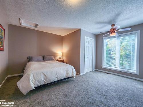 44 Fairways Court, Bracebridge, ON - Indoor Photo Showing Bedroom