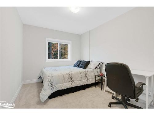 33 Nicole Park Court, Bracebridge, ON - Indoor Photo Showing Bedroom