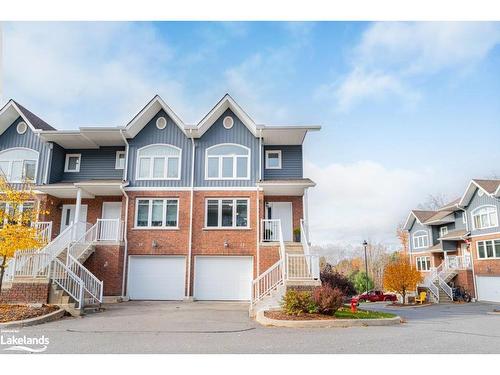 15-37 Silver Street, Huntsville, ON - Outdoor With Facade