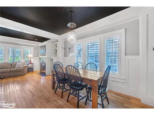 7597 County 9 Road, Clearview, ON - Indoor Photo Showing Dining Room