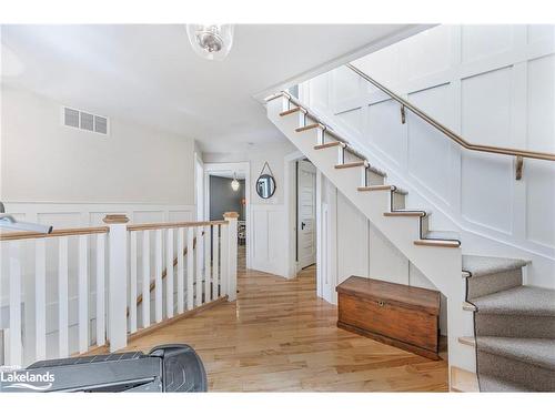 7597 County 9 Road, Clearview, ON - Indoor Photo Showing Other Room