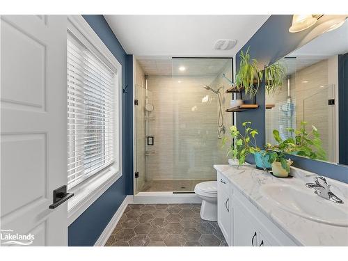 79 Chambery Street, Bracebridge, ON - Indoor Photo Showing Bathroom