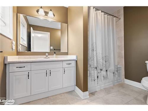 79 Chambery Street, Bracebridge, ON - Indoor Photo Showing Bathroom