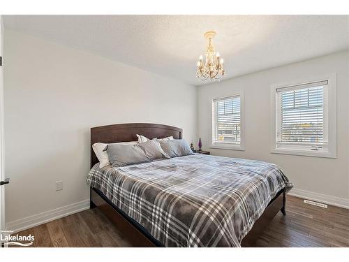 79 Chambery Street, Bracebridge, ON - Indoor Photo Showing Bedroom