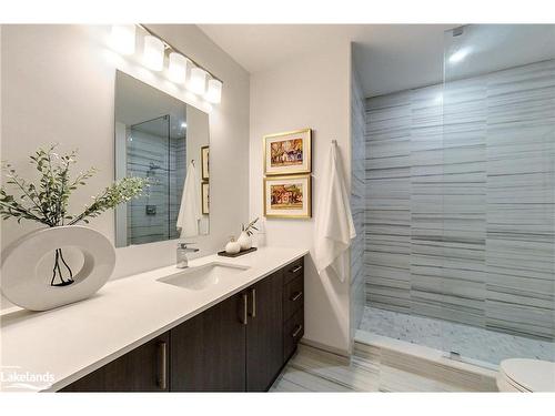 525-1 Hume Street, Collingwood, ON - Indoor Photo Showing Bathroom