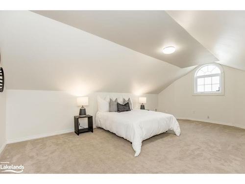 3580 Linda Street, Innisfil, ON - Indoor Photo Showing Bedroom