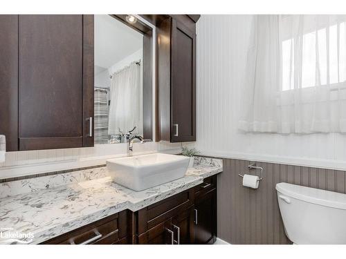 3580 Linda Street, Innisfil, ON - Indoor Photo Showing Bathroom