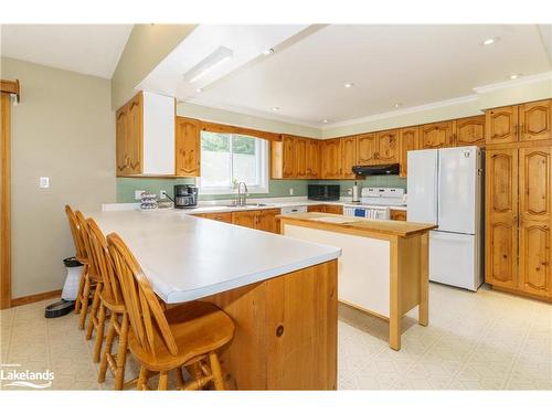 1394 Reay Road, Gravenhurst, ON - Indoor Photo Showing Kitchen