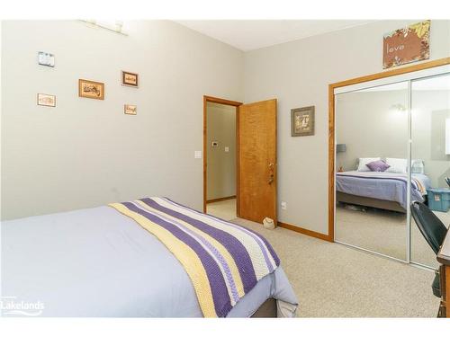 1394 Reay Road, Gravenhurst, ON - Indoor Photo Showing Bedroom