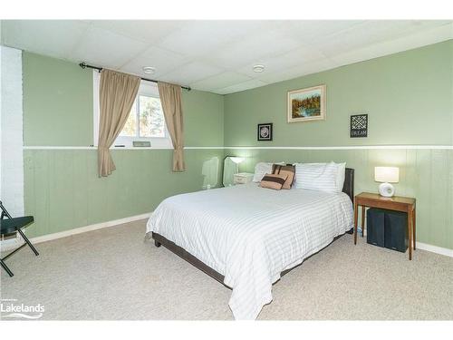 1394 Reay Road, Gravenhurst, ON - Indoor Photo Showing Bedroom