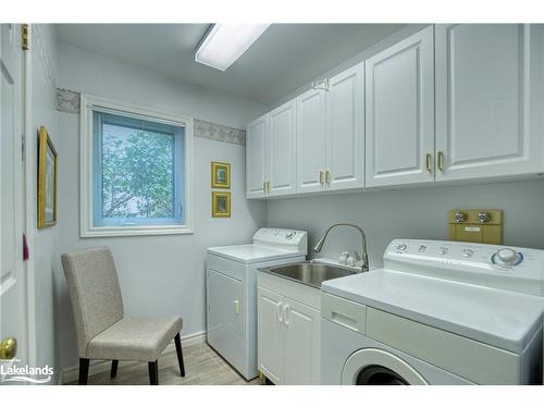 101 Greengable Way, Kitchener, ON - Indoor Photo Showing Laundry Room