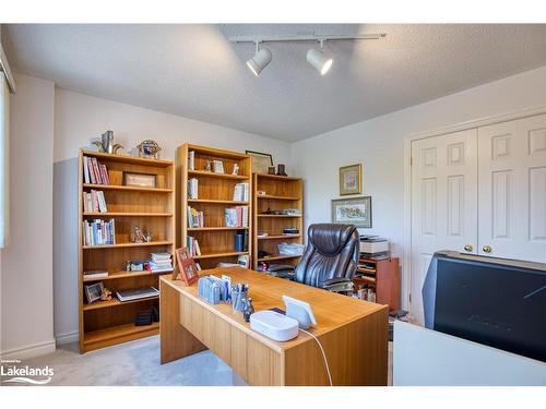 101 Greengable Way, Kitchener, ON - Indoor Photo Showing Office