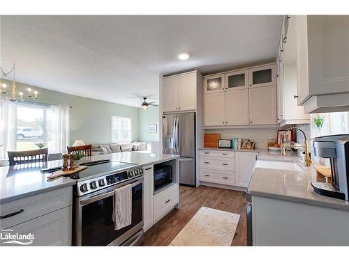 206133 Hwy 26, Meaford, ON - Indoor Photo Showing Kitchen With Stainless Steel Kitchen