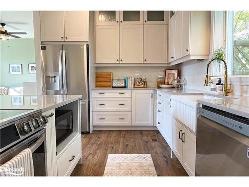 206133 Hwy 26, Meaford, ON - Indoor Photo Showing Kitchen With Stainless Steel Kitchen With Upgraded Kitchen