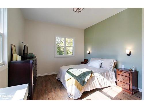 206133 Hwy 26, Meaford, ON - Indoor Photo Showing Bedroom