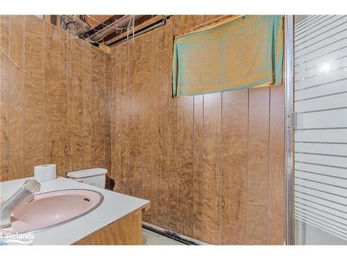 930 Hugel Avenue, Midland, ON - Indoor Photo Showing Bathroom