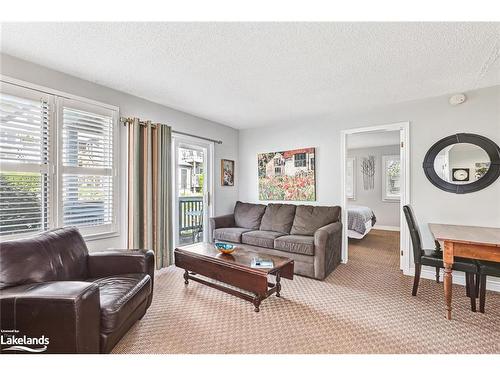 605-796468 19 Grey Road, The Blue Mountains, ON - Indoor Photo Showing Living Room