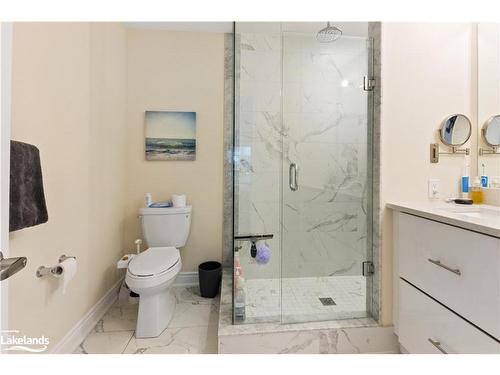 22 Emerson Mews, Collingwood, ON - Indoor Photo Showing Bathroom