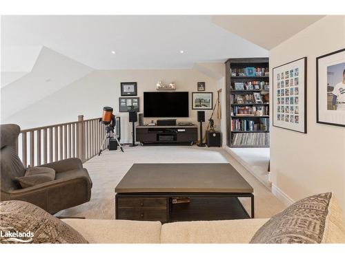 22 Emerson Mews, Collingwood, ON - Indoor