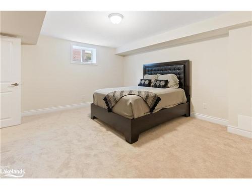 22 Emerson Mews, Collingwood, ON - Indoor Photo Showing Bedroom