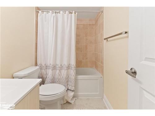 22 Emerson Mews, Collingwood, ON - Indoor Photo Showing Bathroom