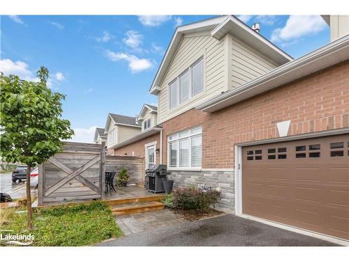 22 Emerson Mews, Collingwood, ON - Outdoor