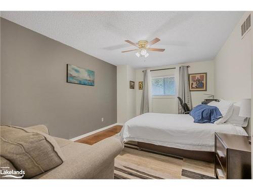 78 Royal Beech Drive, Wasaga Beach, ON - Indoor Photo Showing Bedroom