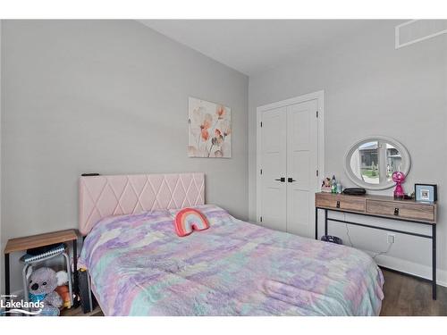 49 Jack Street, Huntsville, ON - Indoor Photo Showing Bedroom