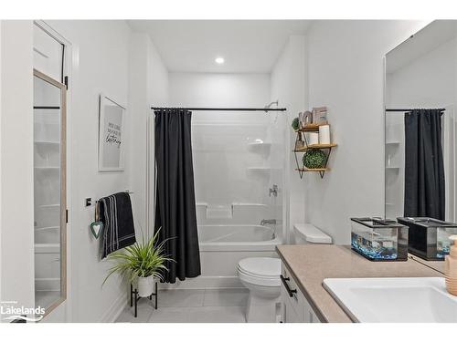 49 Jack Street, Huntsville, ON - Indoor Photo Showing Bathroom