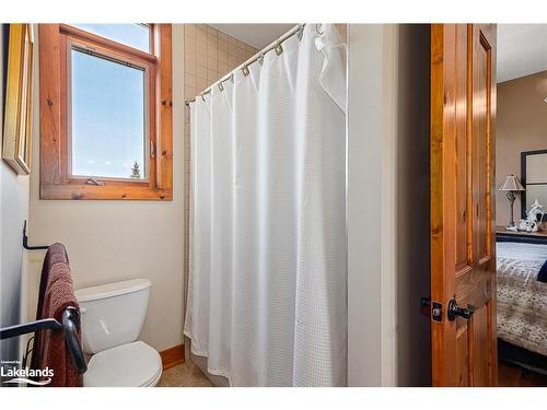 132 Venture Boulevard, The Blue Mountains, ON - Indoor Photo Showing Bathroom