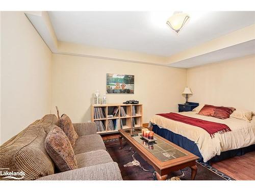 132 Venture Boulevard, The Blue Mountains, ON - Indoor Photo Showing Bedroom