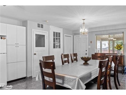 49 32Nd Street N, Wasaga Beach, ON - Indoor Photo Showing Dining Room