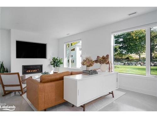 495957 Grey Road 2, Ravenna, ON - Indoor Photo Showing Living Room With Fireplace