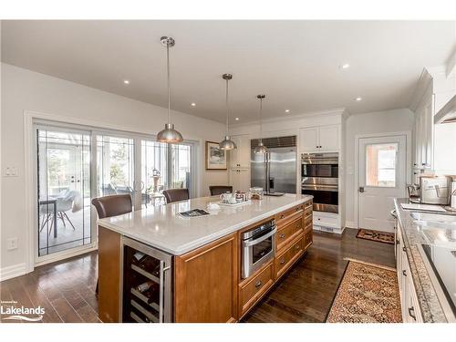 828350 32 Side Road Glencairn Townline, Mulmur, ON - Indoor Photo Showing Kitchen With Upgraded Kitchen