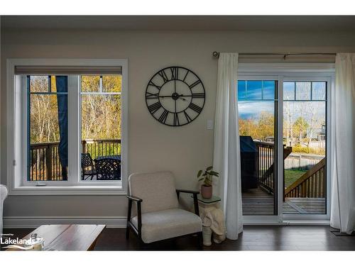 24 Foley Crescent, Collingwood, ON - Indoor Photo Showing Living Room