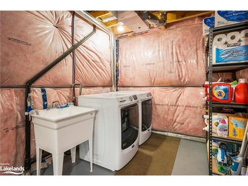 24 Foley Crescent, Collingwood, ON - Indoor Photo Showing Laundry Room