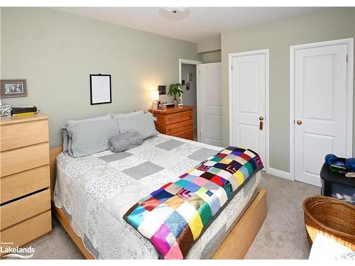 10-118 Isabella Street, Parry Sound, ON - Indoor Photo Showing Bedroom