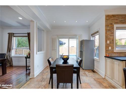 121 Kirkbride Crescent, Vaughan, ON - Indoor Photo Showing Dining Room